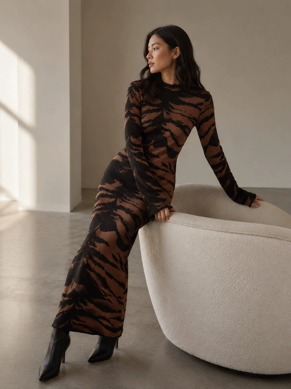 Zara Brown Printed Long Sleeve Knit Bodycon Side Slit Dress - Picture 3 of 6